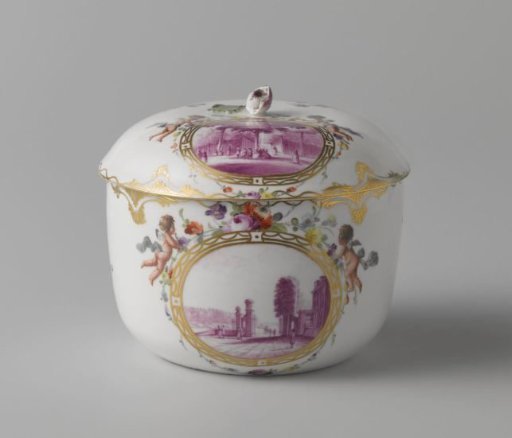 Sugar bowl