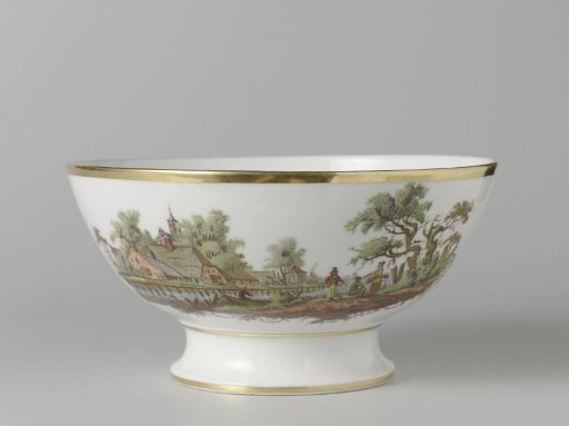 Spool bowl with a river view