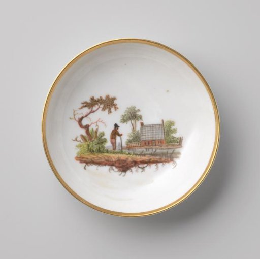 Saucer with a river view