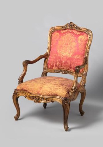 Armchair of walnut
