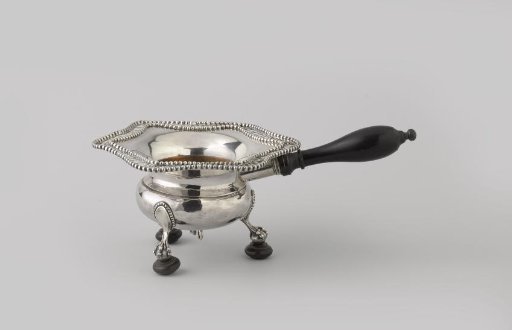 Pipe bowl with stem and arched wall with six recessed corners
