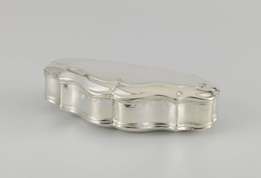 Tobacco box