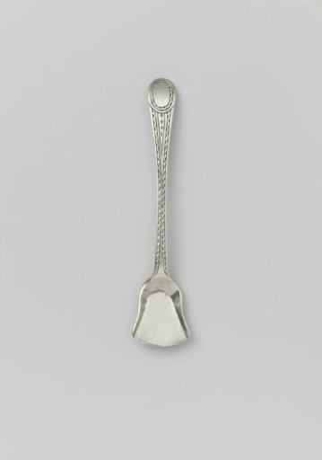 Salt spoon, ladle-shaped with an engraved stem and oval at the tip