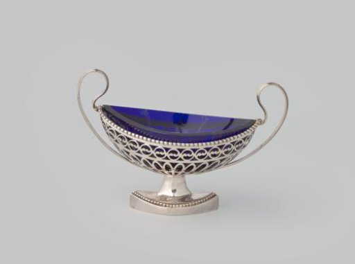 Salt cellar, pointed oval, with pierced sides and pearl borders
