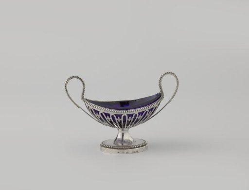 Salt cellar, pointed oval, with pierced wall and pearl borders