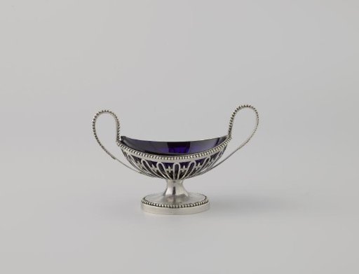 Salt cellar, pointed oval, with pierced wall and pearl borders