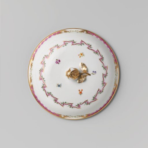 Lid of a bowl or basin, round, with a lid, part of a service with a swirled ribbon motif featuring leafy branches, floral bouquets, and scattered flower sprigs