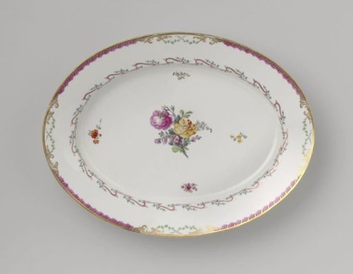 Oval dish with a bouquet, flower sprays and foliate scrolls