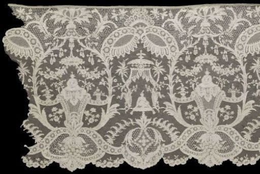 Strip of alabaster with chinoiserie