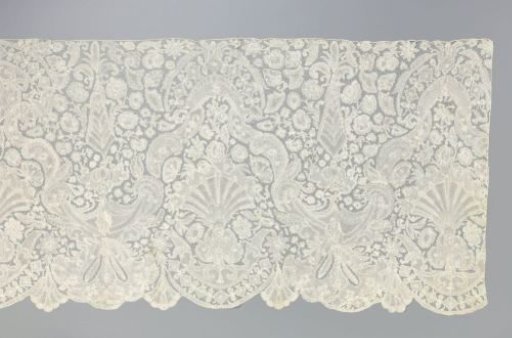 Half Border of Bobbin Lace with Fan and French Lily
