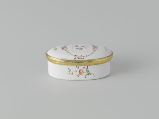 Snuffbox