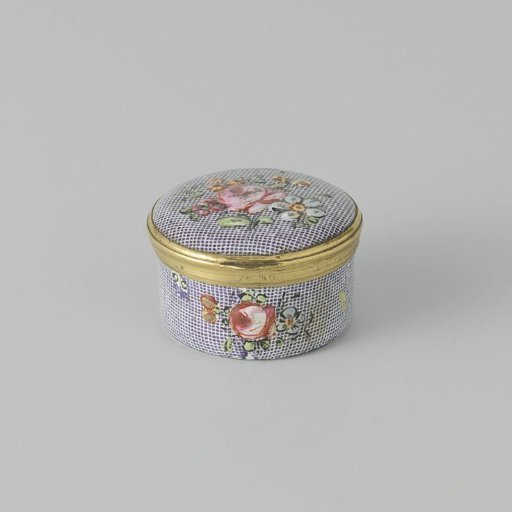 Snuffbox