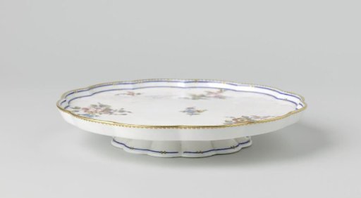 Tray with bouquets