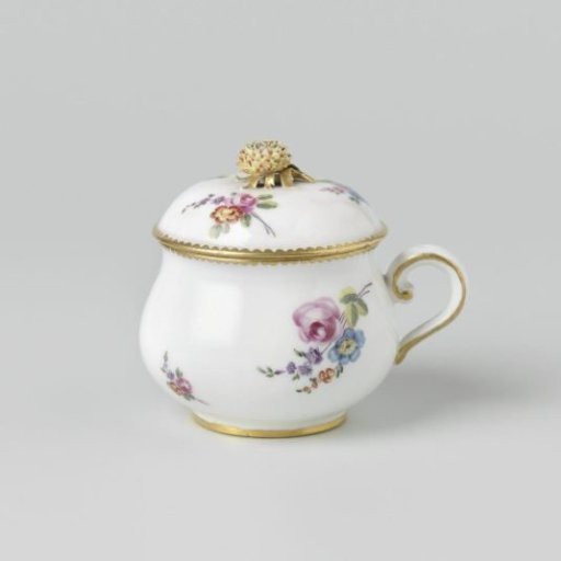Covered pot with bouquets