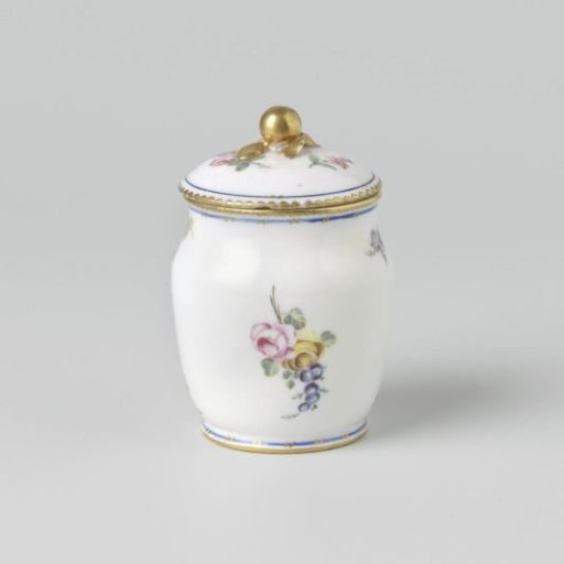 Covered pot with bouquets