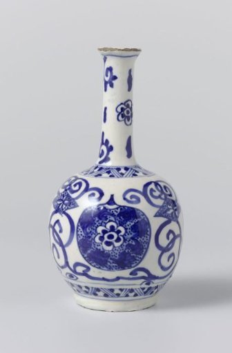 Vase of faience