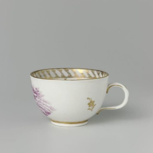 Cup with a putto on clouds