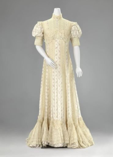 House jacket (robe d’interieur)