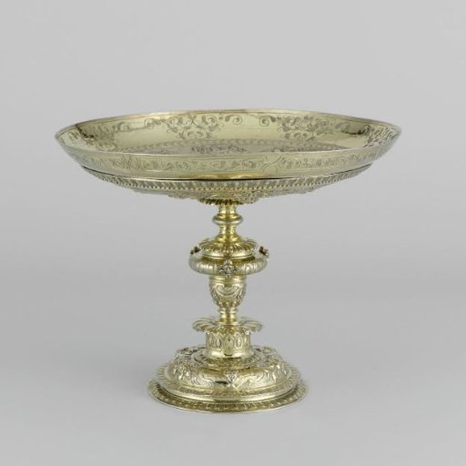 Drinking bowl with Scylla and Minos