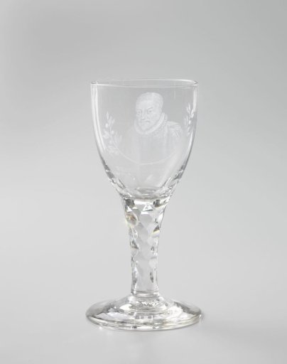 Wine glass with a portrait of stadtholder, Prince William of Orange (1533-1584)