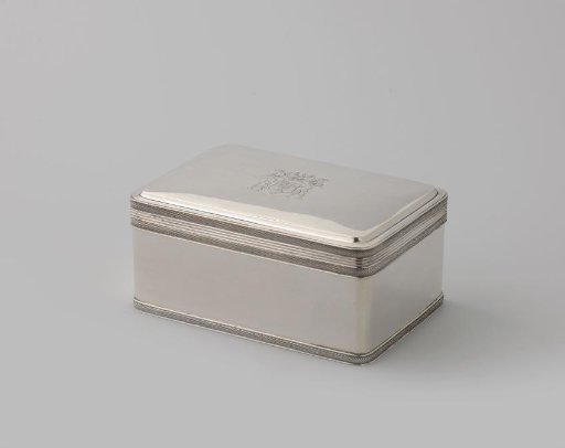 Drum, rectangular, with the Sweerts de Landas family coat of arms