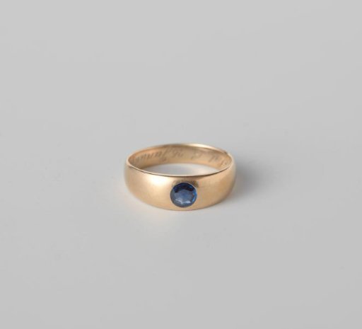 Gold ring