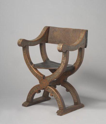 Folding chair of elm wood, with leather back and seat