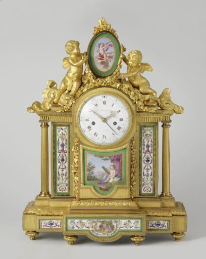 Mantel clock (pendule)