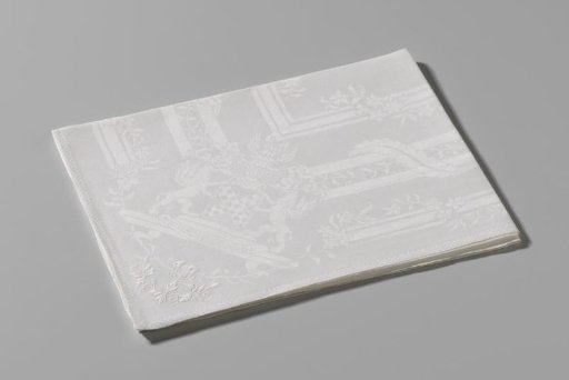 Napkin with the Van der Dussen family coat of arms