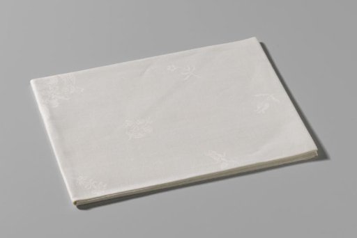 Napkin with the Van der Dussen family coat of arms