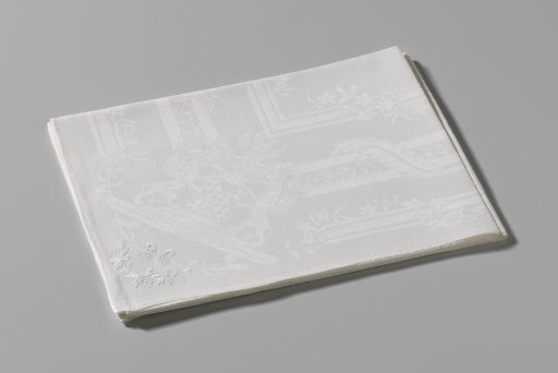 Napkin with the Van der Dussen family coat of arms