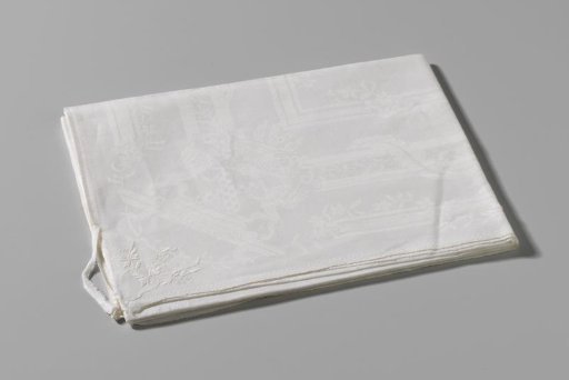 Napkin with the Van der Dussen family coat of arms