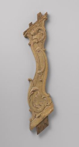 Baluster with carved C- and S-scrolls