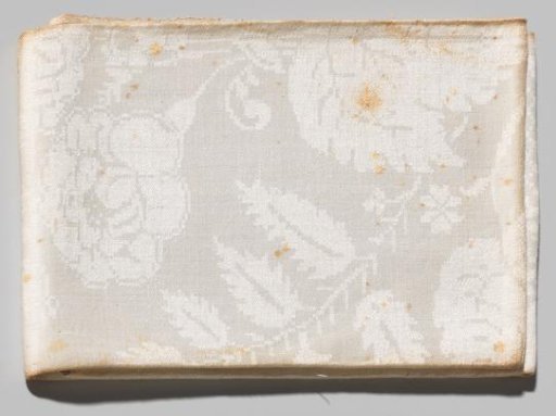Cloth with flower pattern and lattice work