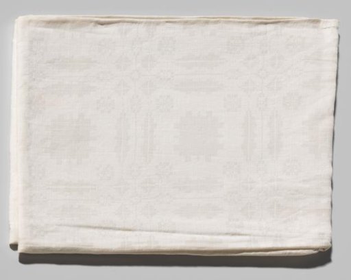 Napkin with a pelt pattern