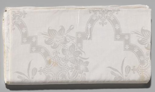 Tablecloth with fleurs-de-lis