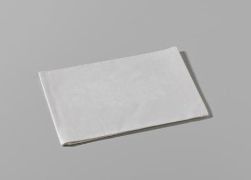 Napkin with roses and forget-me-nots
