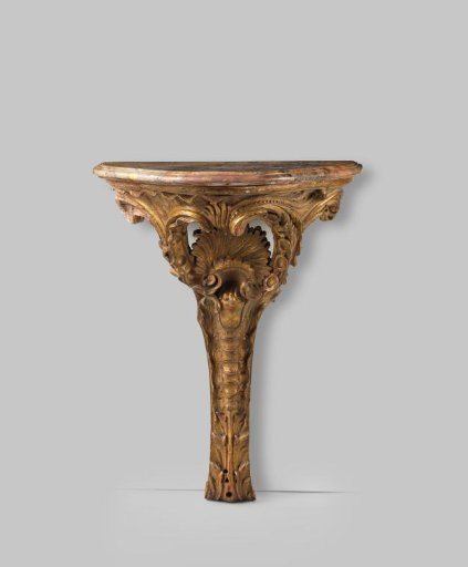 Console table of gilded lime wood