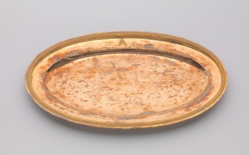 Bowl of gilt silver, oval with palmette border. With engraved coat of arms Potemkin.