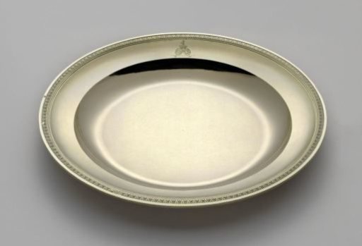 Circular dish cover