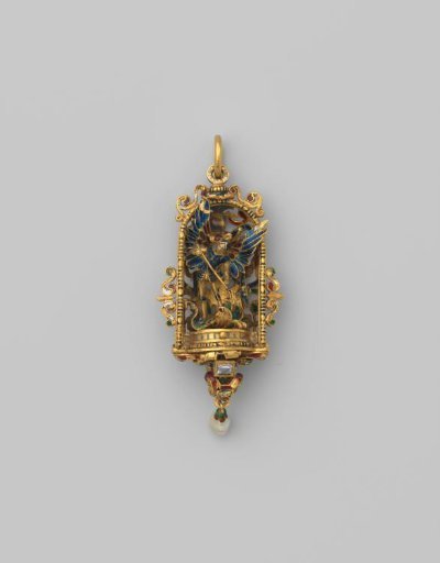 Pendant of gold, enamel, pearls and diamonds, depicting Michael with the dragon in a niche