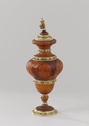 Chalice with lid