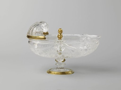 Footed dish