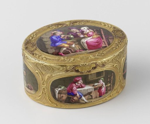 Snuffbox