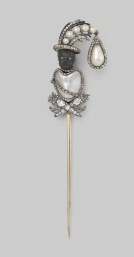 Pin of gilded silver