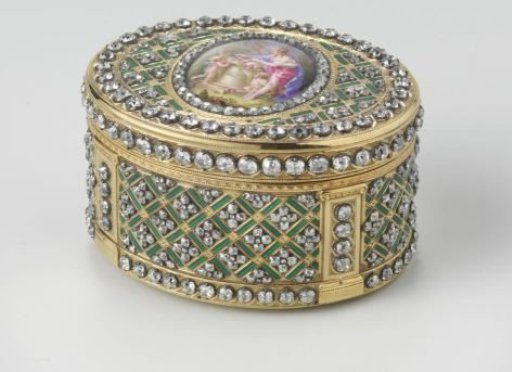 Snuffbox of gold, oval and entirely set with diamonds on a green enamel ground, on the lid a scene