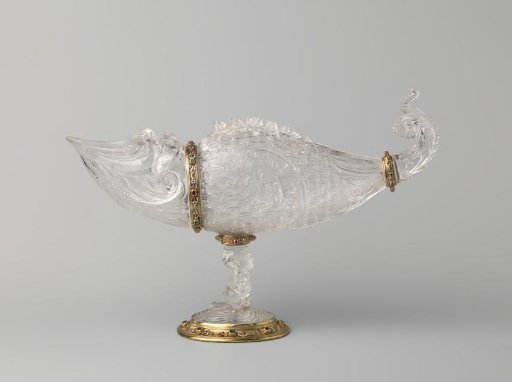 Vat in the shape of a fish