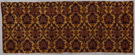 Velvet antependium