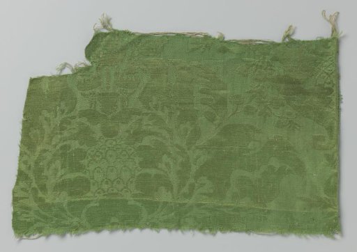 Wall covering of green half-silk damask