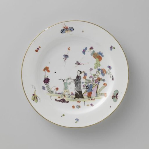 Saucer, Multicolored Painted with Chinoiserie